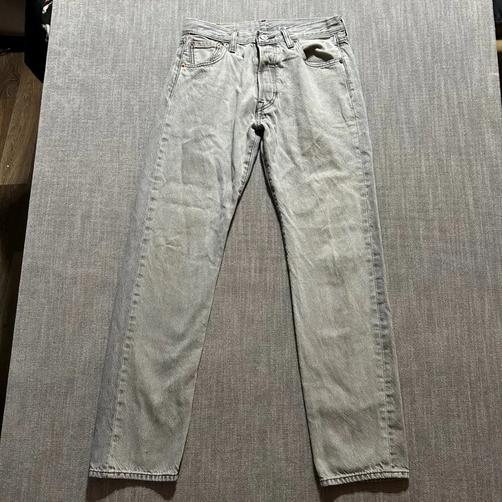 Levi's 501 '93 Jeans Men 30x32 Grey Straight Leg Button Fly Denim Pants